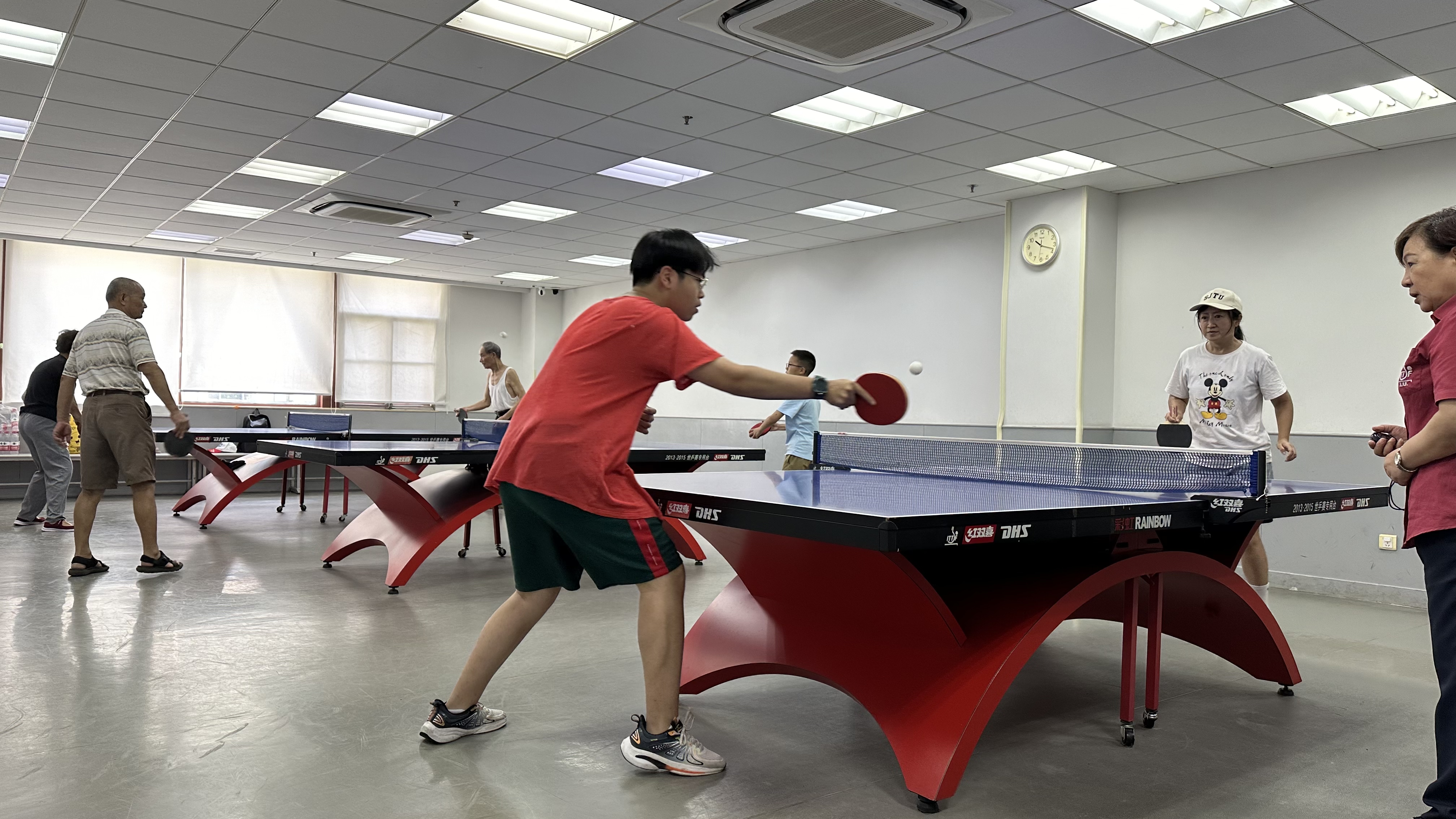 乒乓球2.jpg