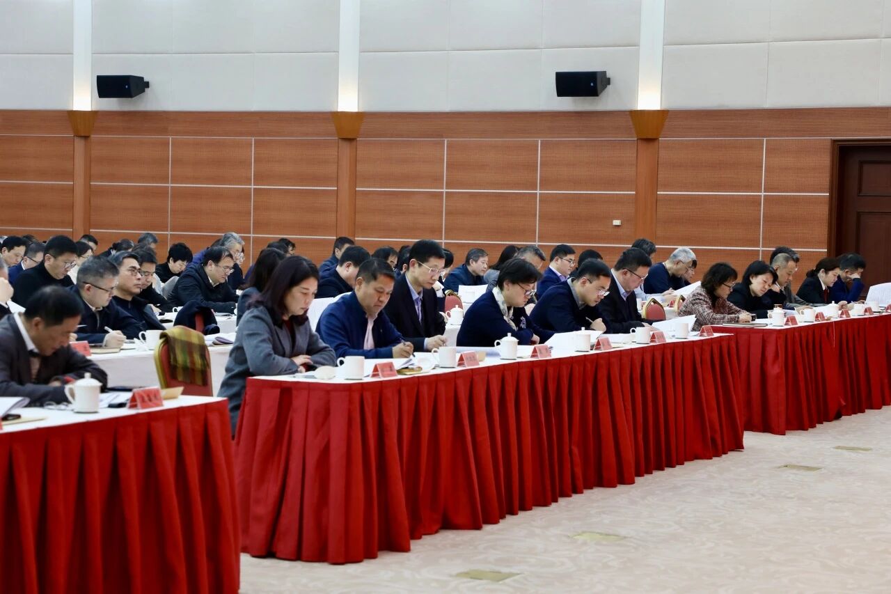 巩固提升四大特质、加快实施四大战略，奋力打造“大虹桥东引擎”、建强“大都市西门户”！ 十一届区委十一次全会绘就长宁未来发展新蓝图5.jpg