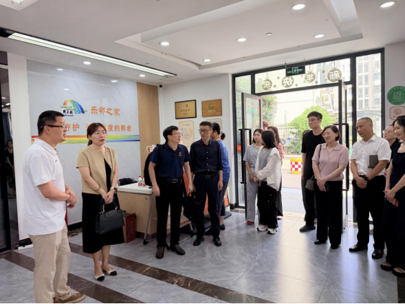 苏州大学红十字国际学院莅临周家桥街道红十字服务总站开展专题调研v2254.png